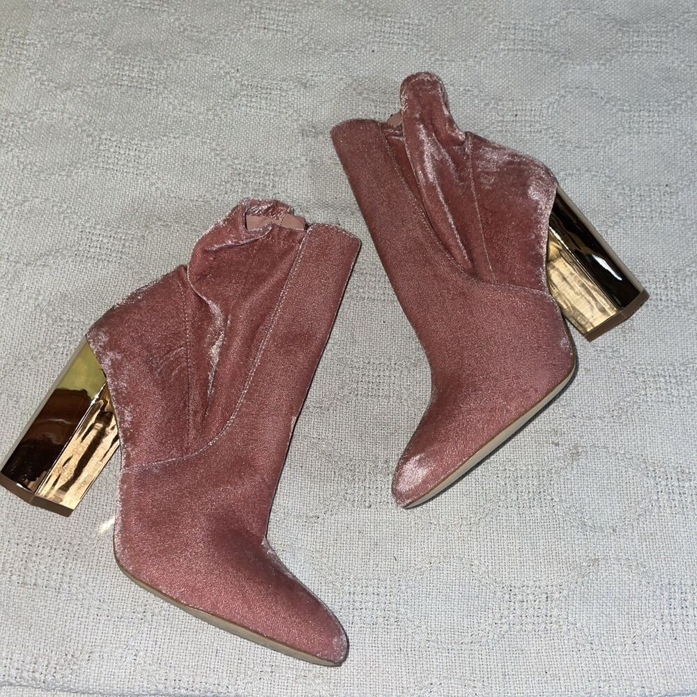 Aldo Women’s Ankle Booties Size 8 M Pink Suede Leather Going Out Party Fun NWOB